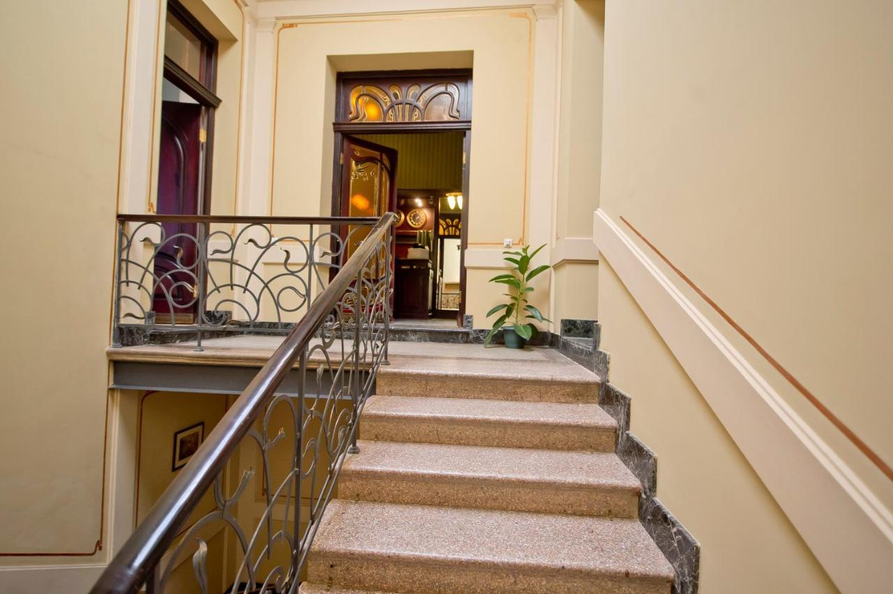 Emigrant Boutique Hotel Тбилиси Екстериор снимка