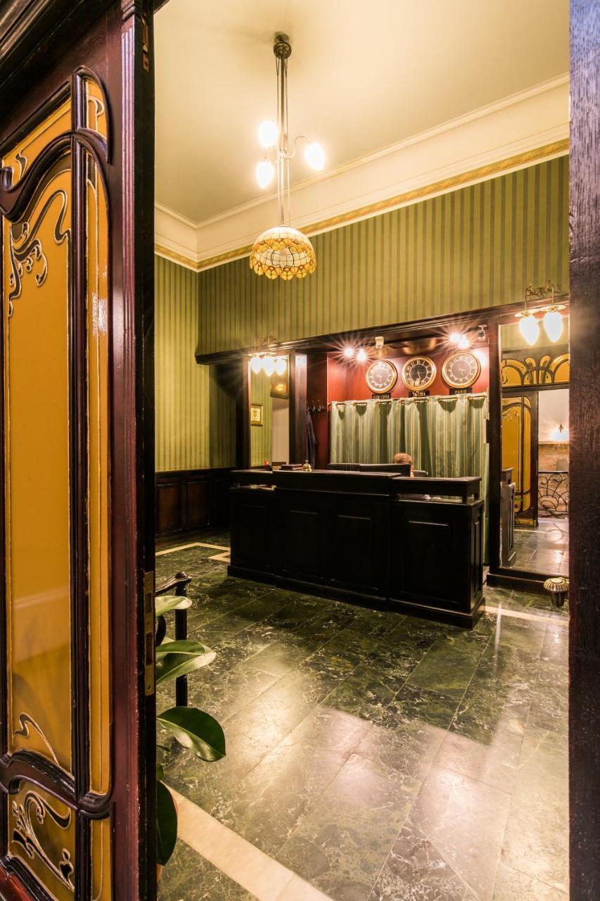 Emigrant Boutique Hotel Тбилиси Екстериор снимка