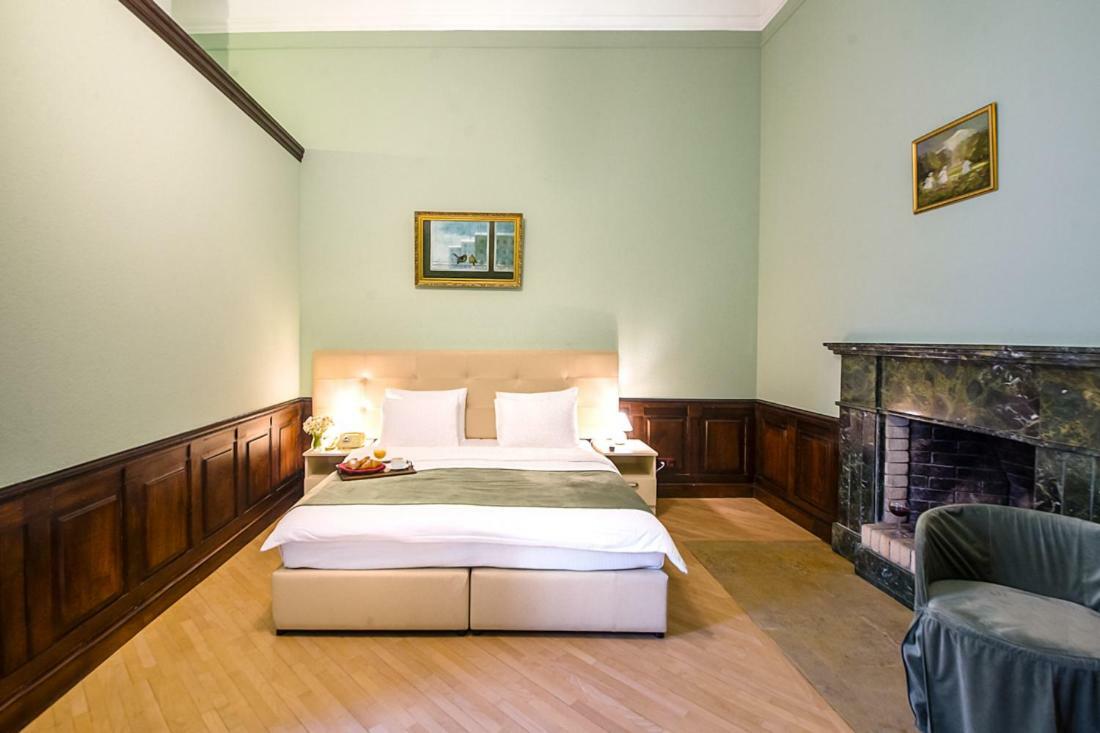 Emigrant Boutique Hotel Тбилиси Екстериор снимка