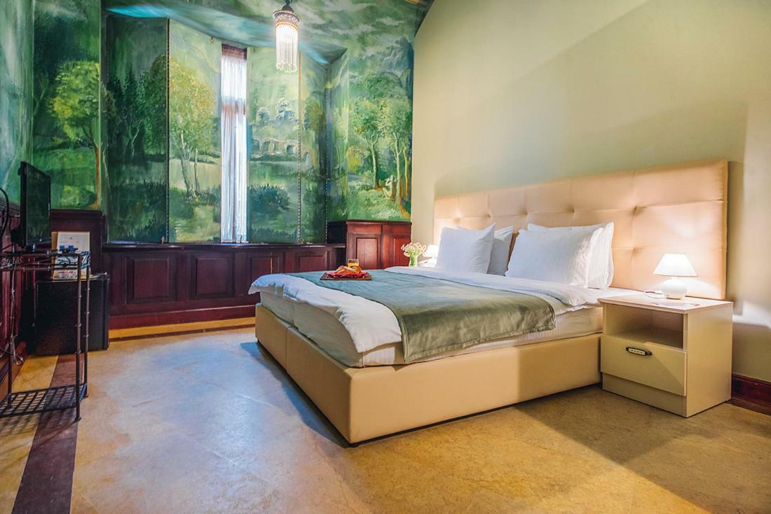 Emigrant Boutique Hotel Тбилиси Екстериор снимка