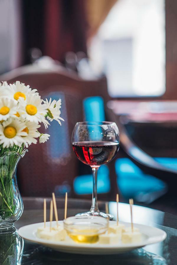 Emigrant Boutique Hotel Тбилиси Екстериор снимка