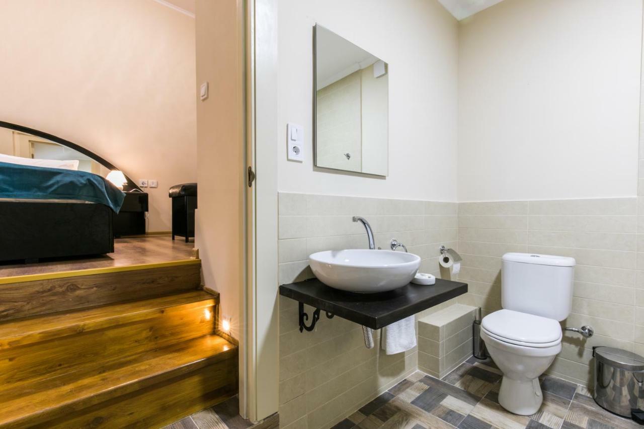 Emigrant Boutique Hotel Тбилиси Екстериор снимка